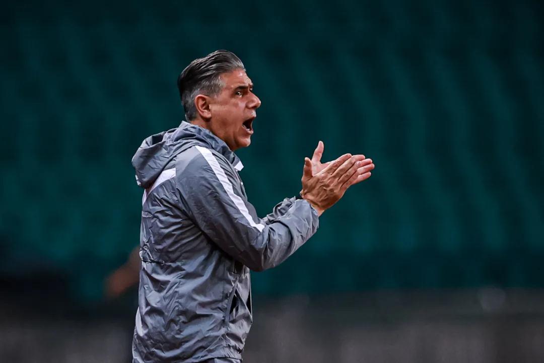 تأهل الأهلي المصري واتحاد الجزائر والوداد المغربي إلى نصف نهائي دوري أبطال أفريقيا